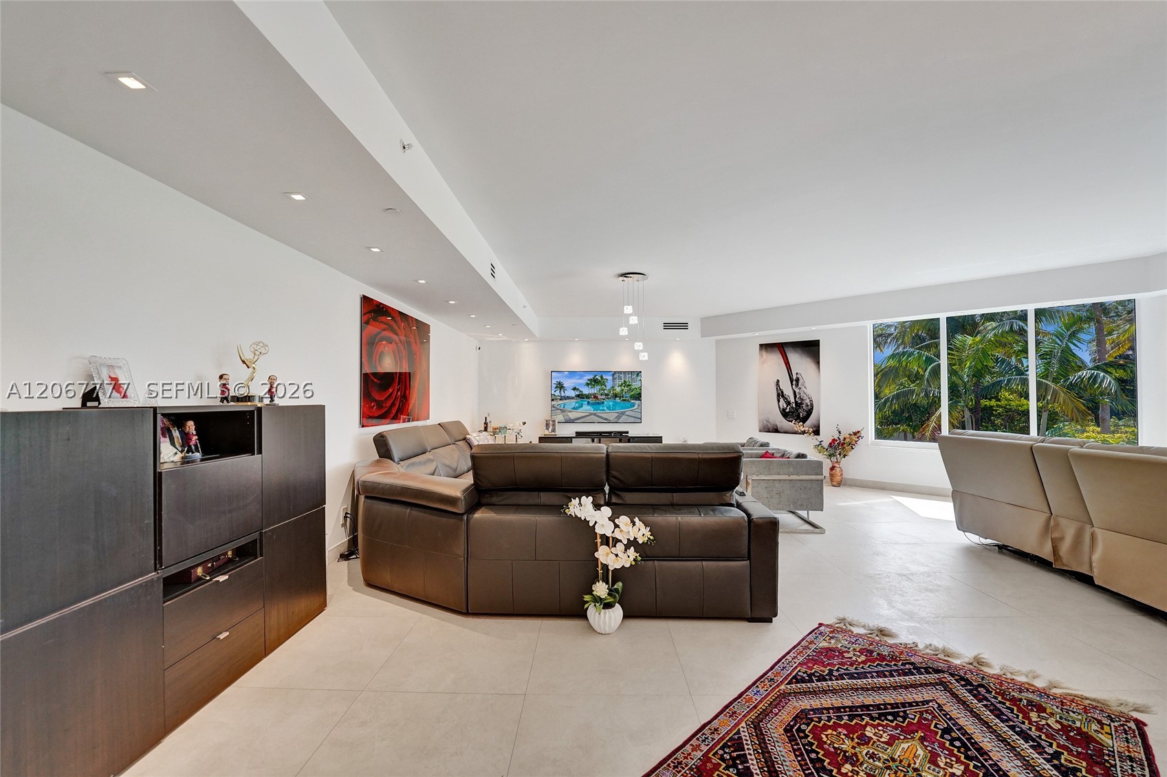 21200 Point Place #403, Aventura FL 33180