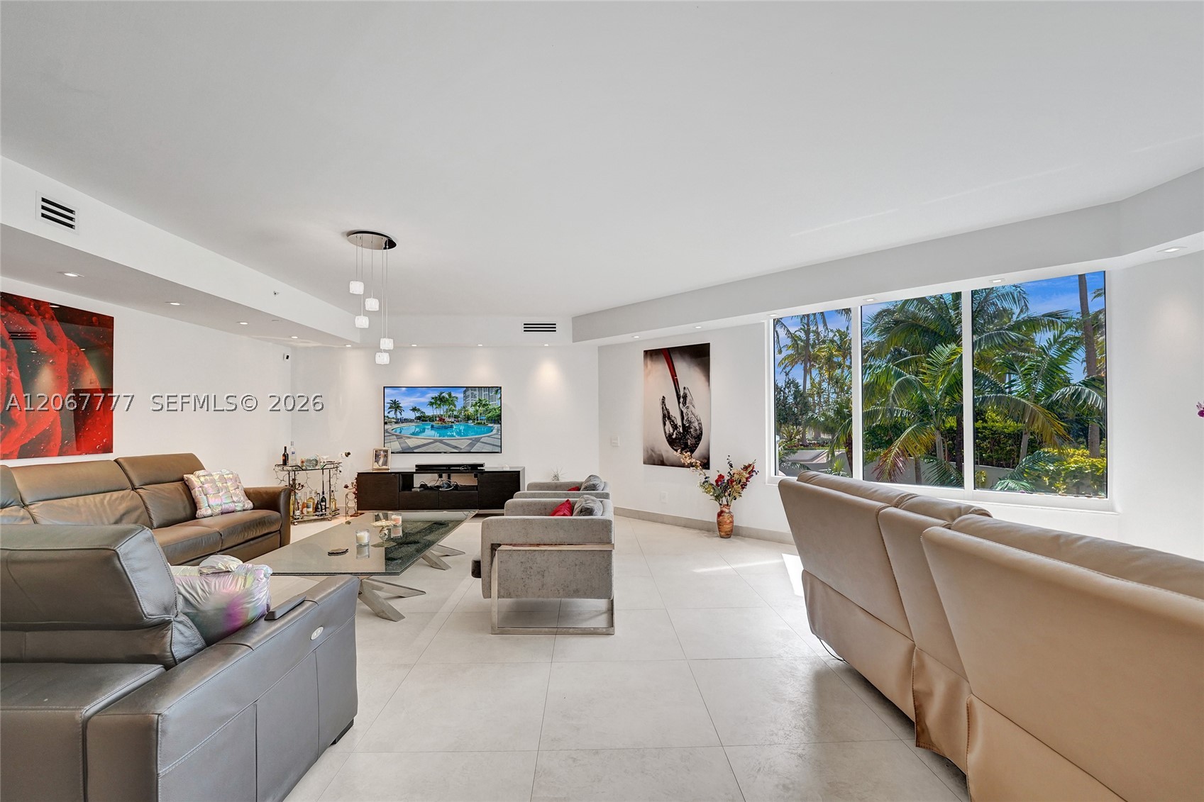 21200 Point Place #403, Aventura FL 33180