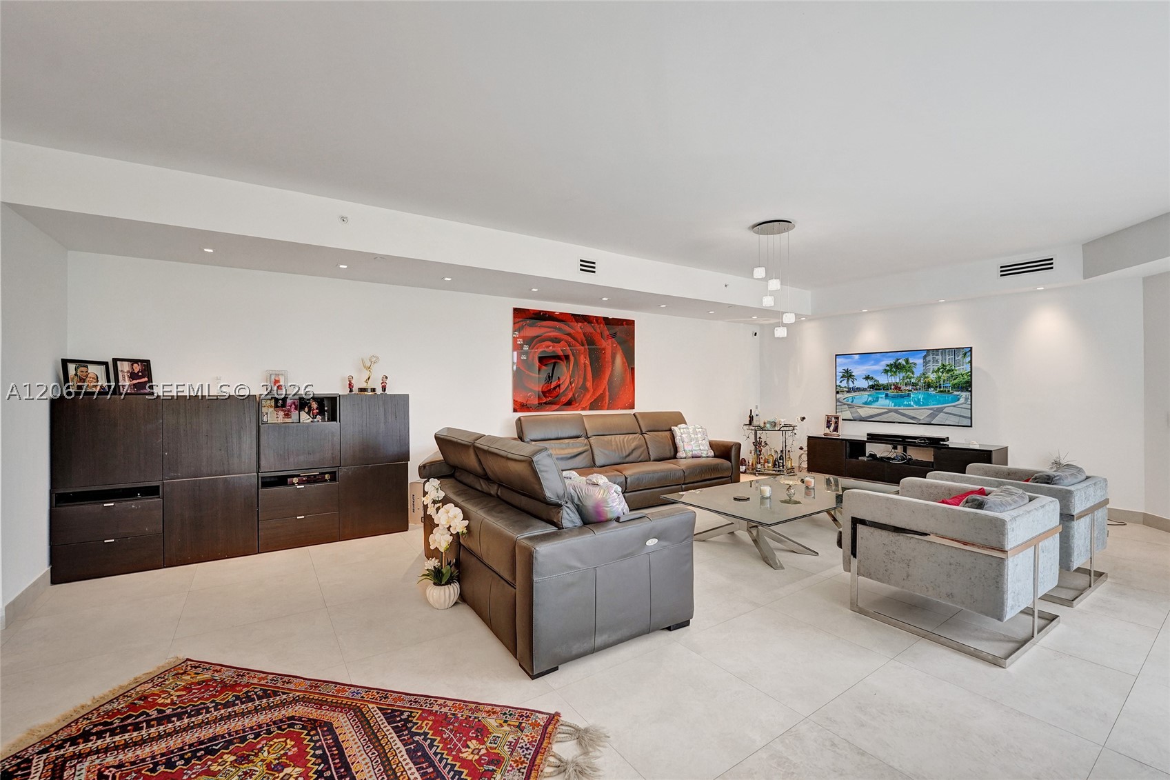 21200 Point Place #403, Aventura FL 33180