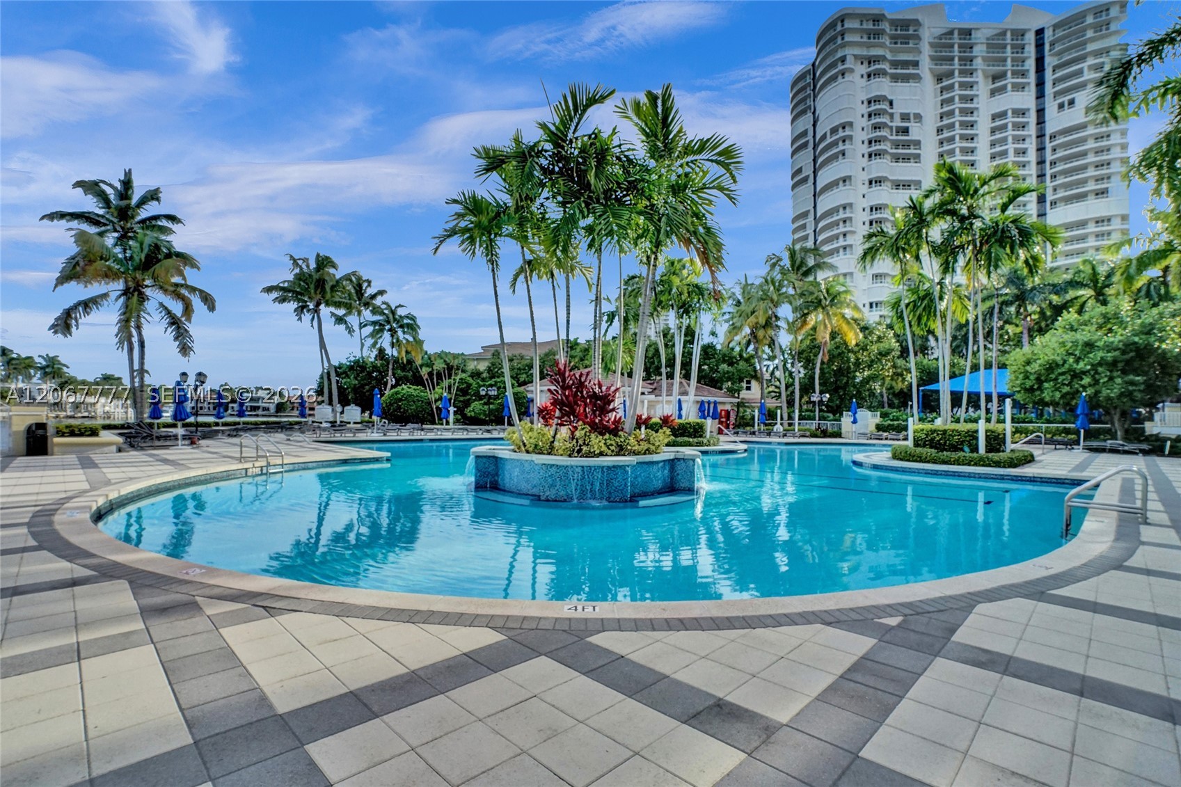 21200 Point Place #403, Aventura FL 33180