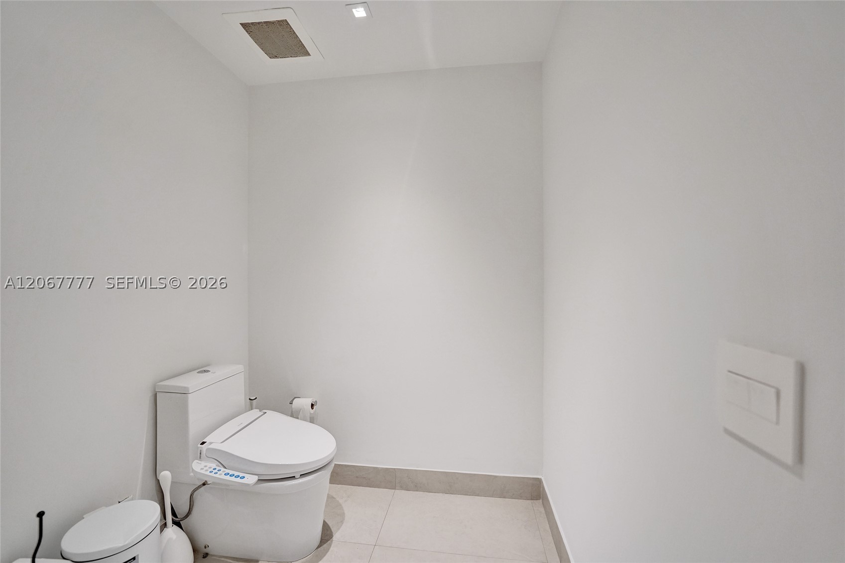 21200 Point Place #403, Aventura FL 33180
