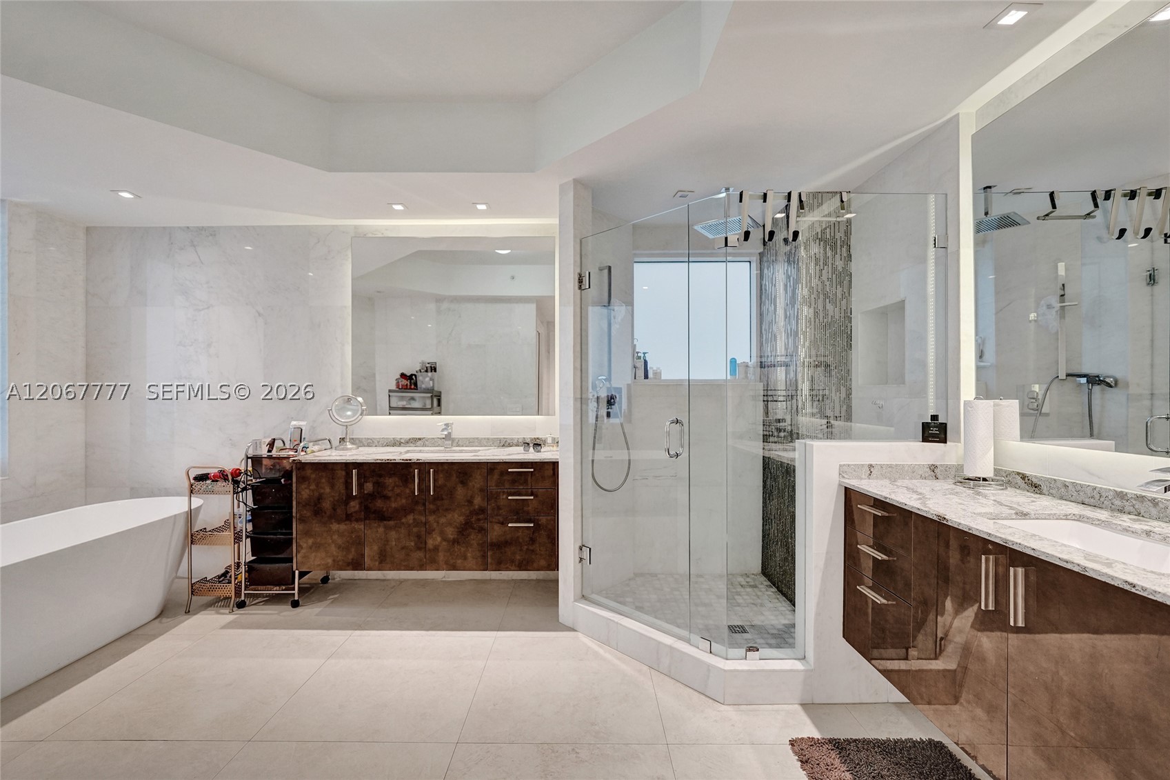 21200 Point Place #403, Aventura FL 33180