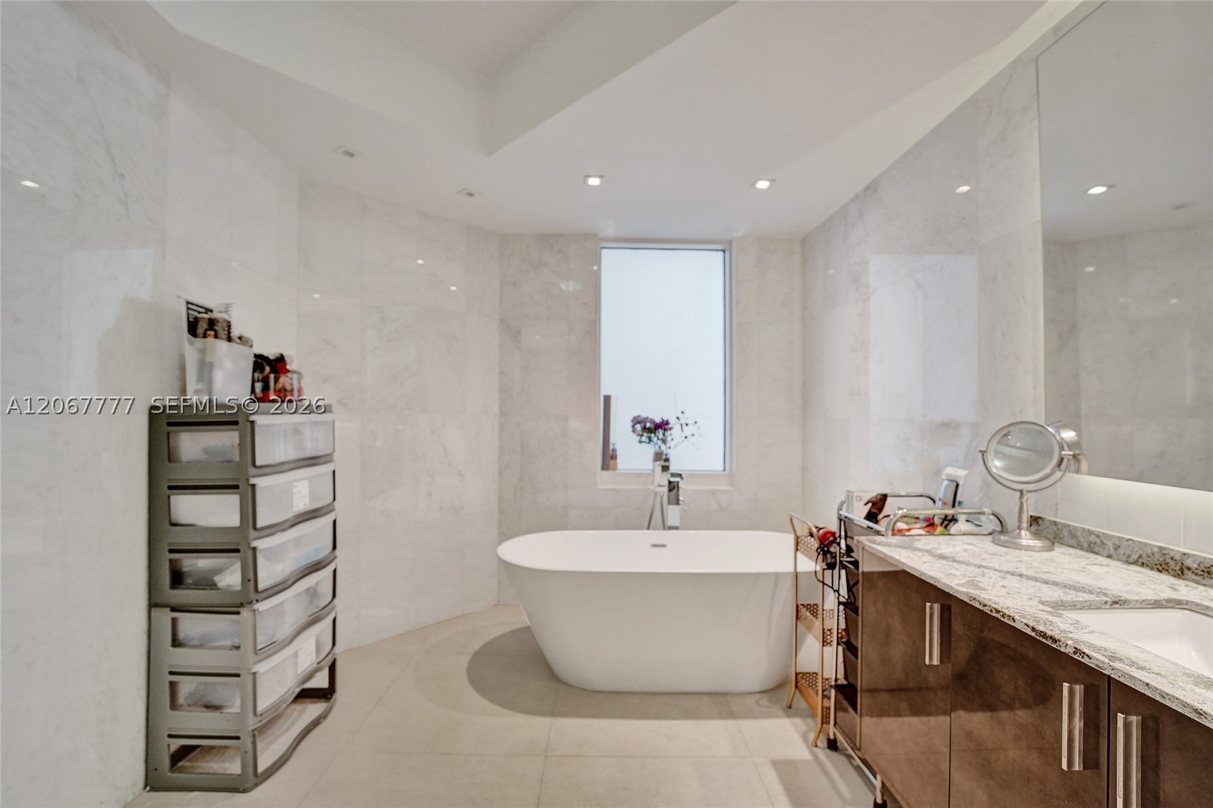 21200 Point Place #403, Aventura FL 33180