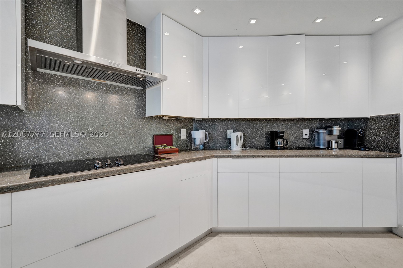 21200 Point Place #403, Aventura FL 33180