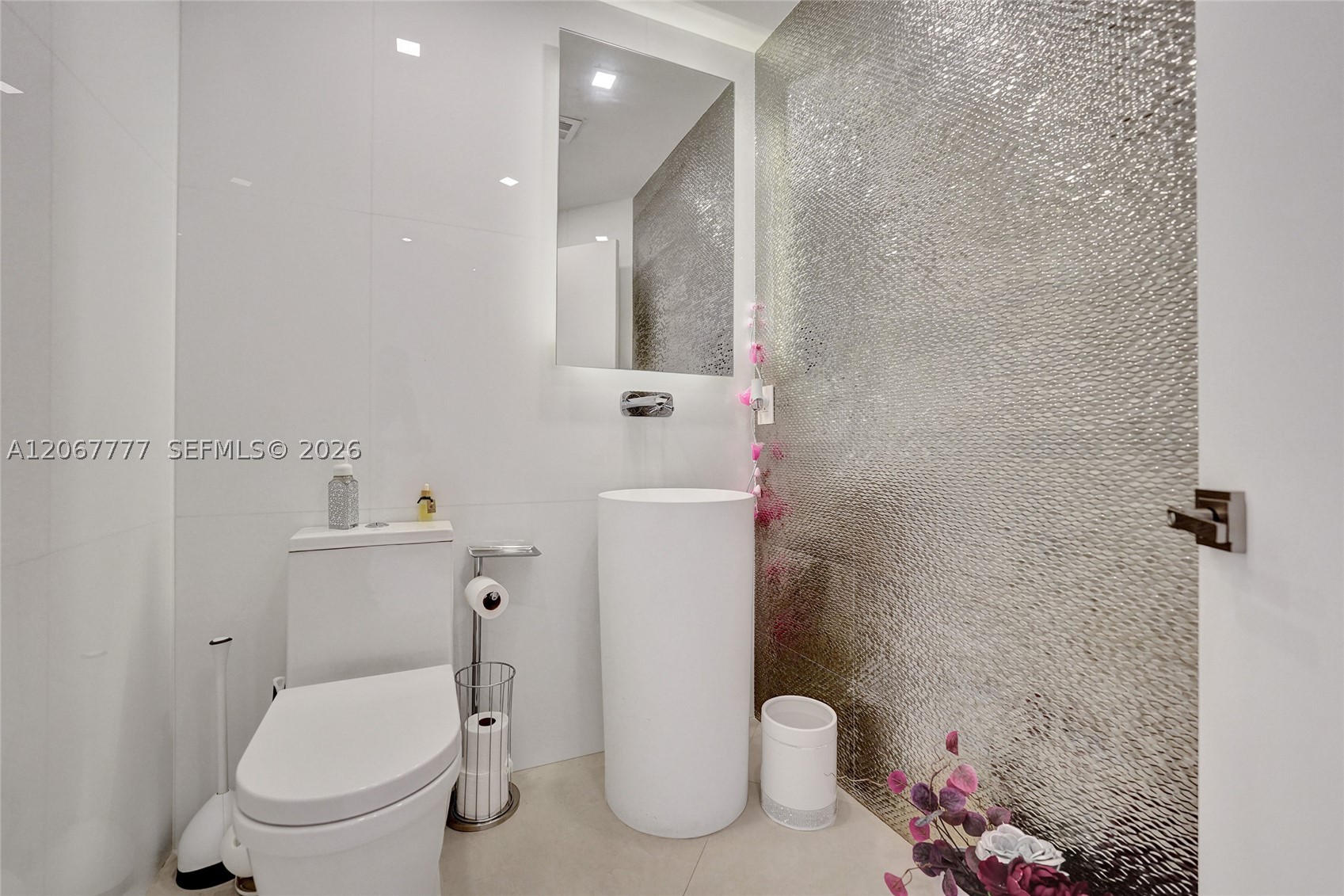 21200 Point Place #403, Aventura FL 33180