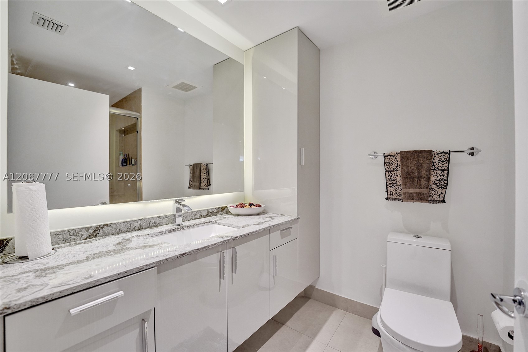 21200 Point Place #403, Aventura FL 33180