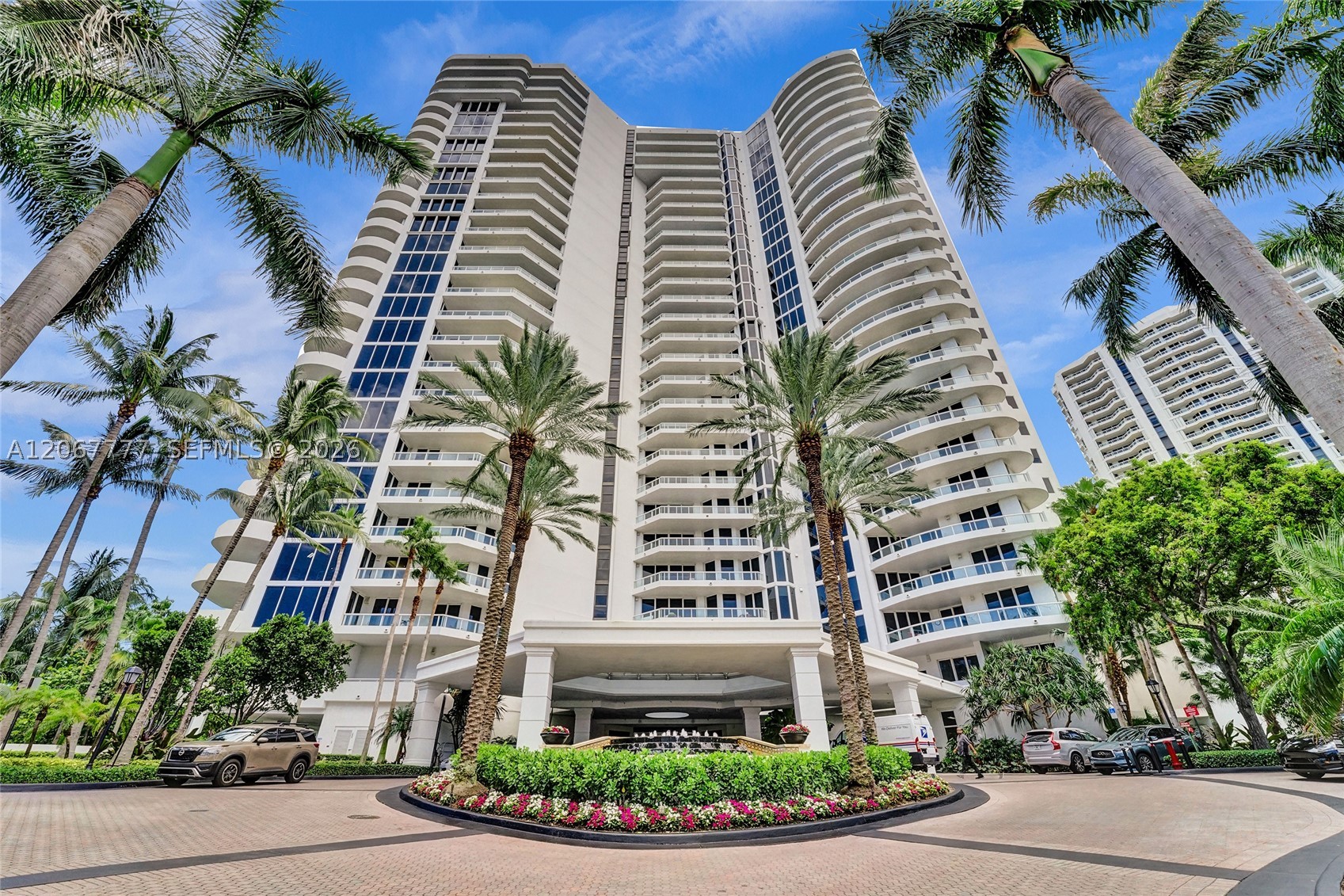 21200 Point Place #403, Aventura FL 33180