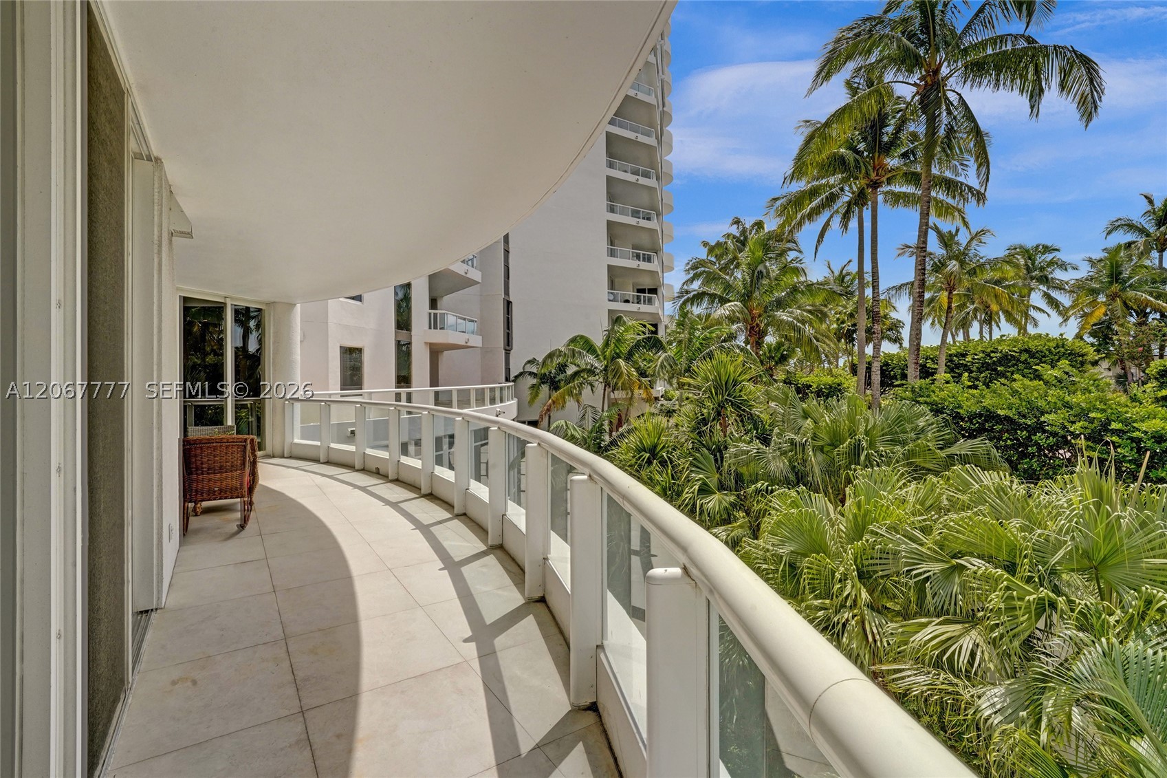 21200 Point Place #403, Aventura FL 33180