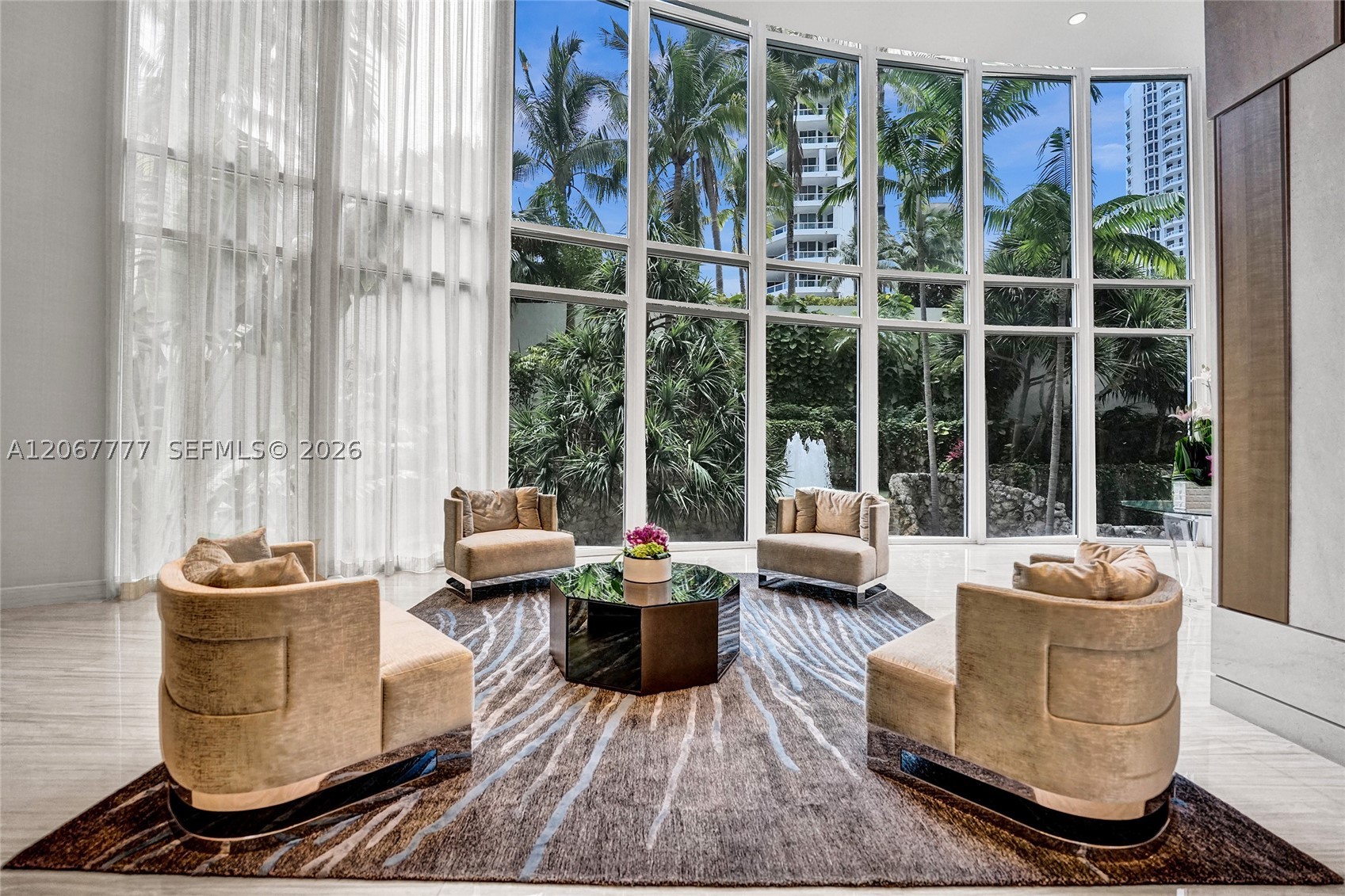 21200 Point Place #403, Aventura FL 33180