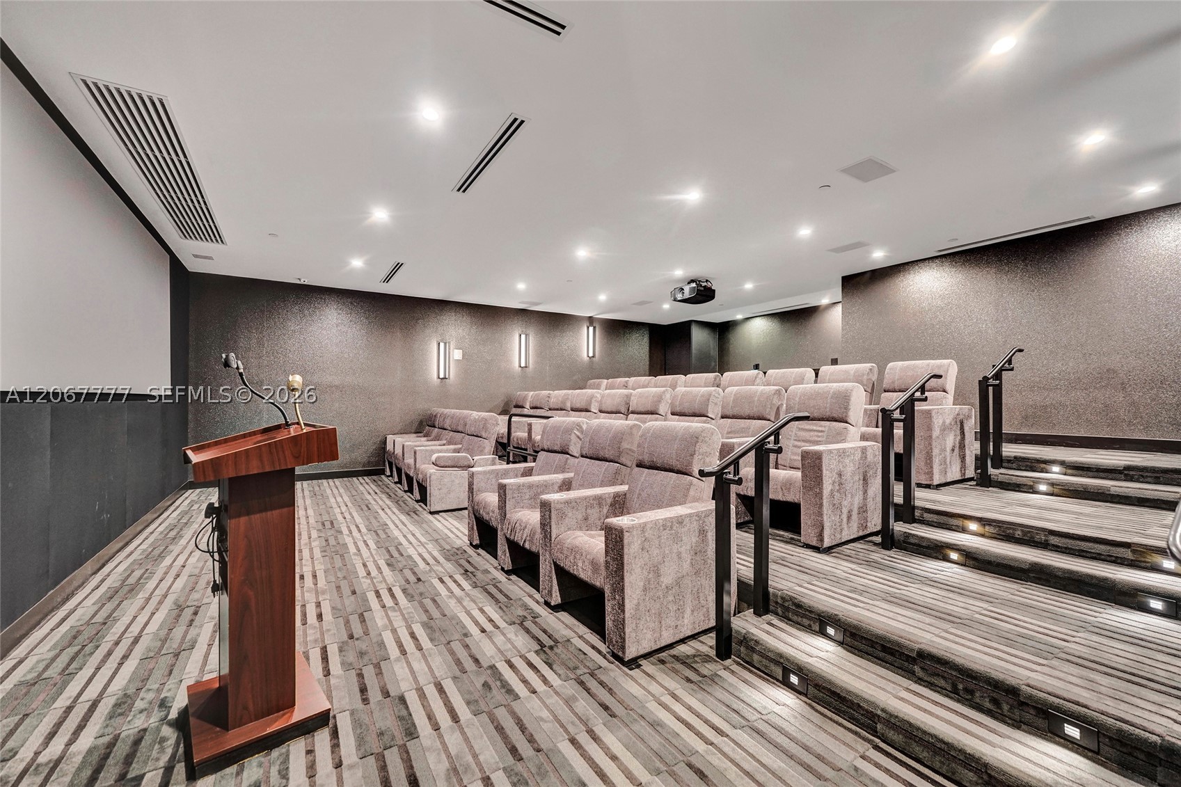 21200 Point Place #403, Aventura FL 33180
