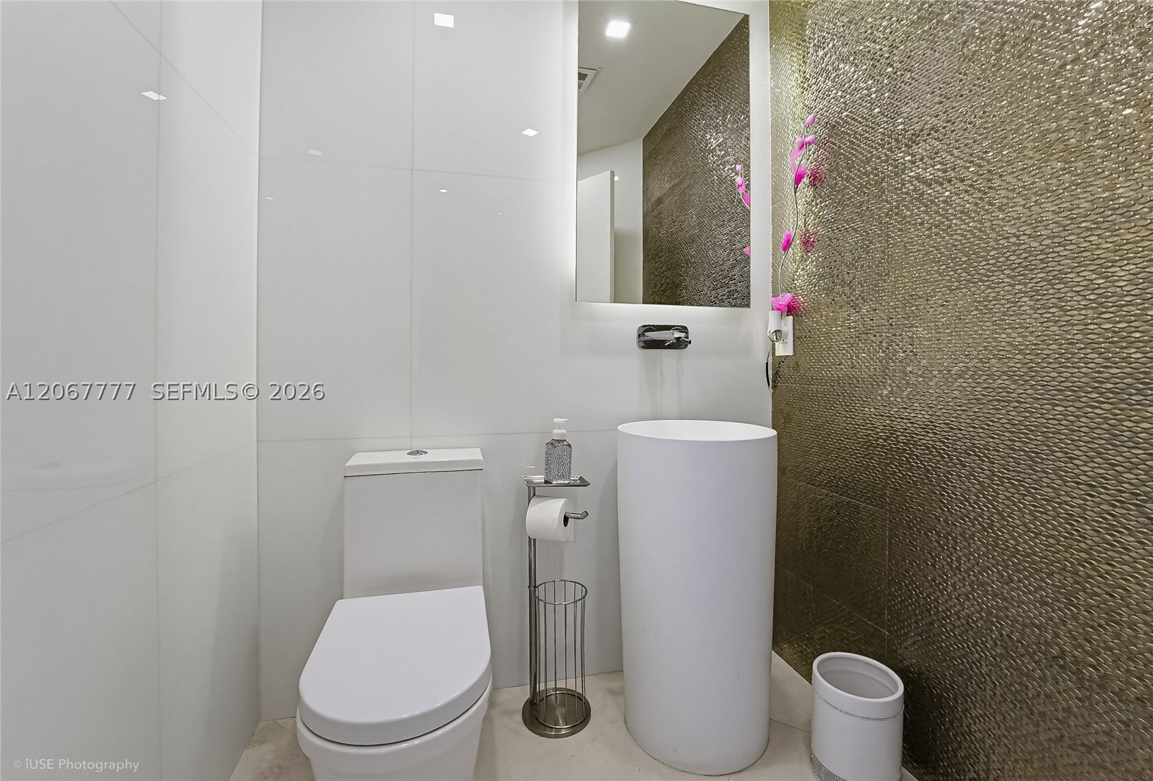 21200 Point Place #403, Aventura FL 33180
