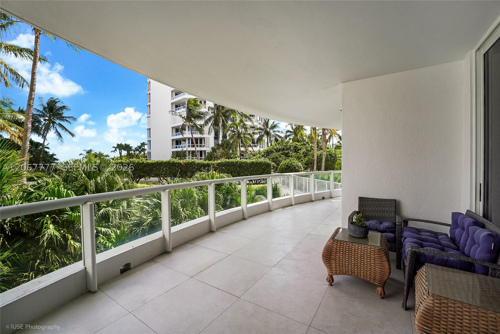 21200 Point Place #403, Aventura FL 33180