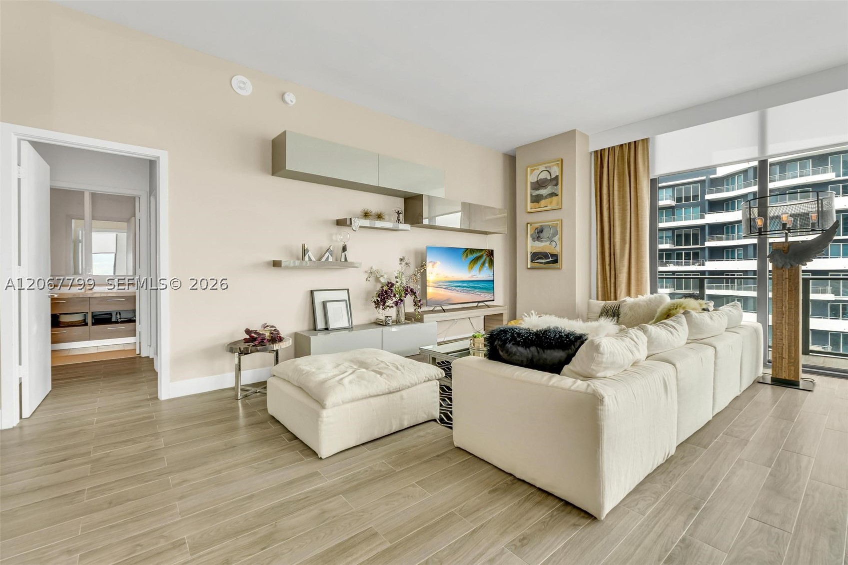 1300 S Miami Ave #PH5110, Miami FL 33130