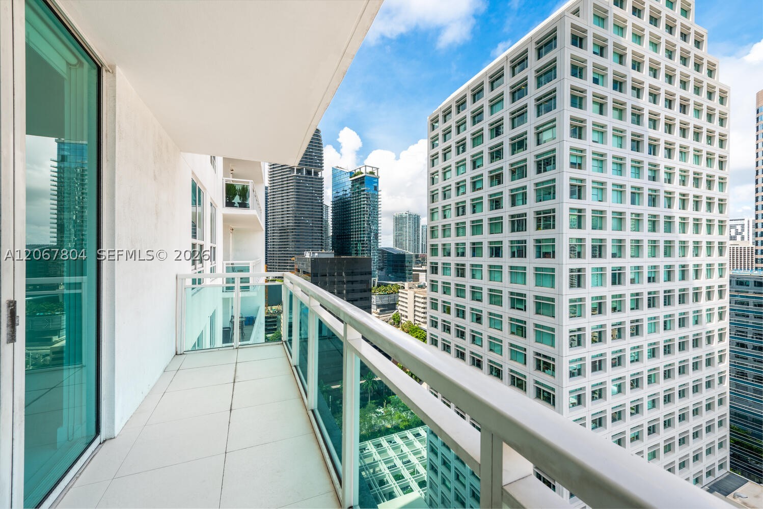 950 Brickell Bay Dr #2208, Miami FL 33131