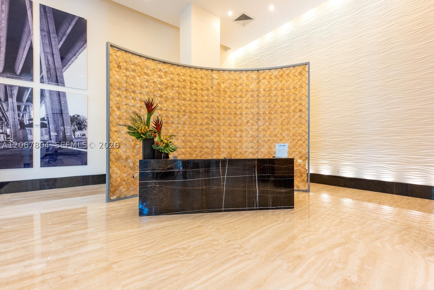 950 Brickell Bay Dr #2208, Miami FL 33131