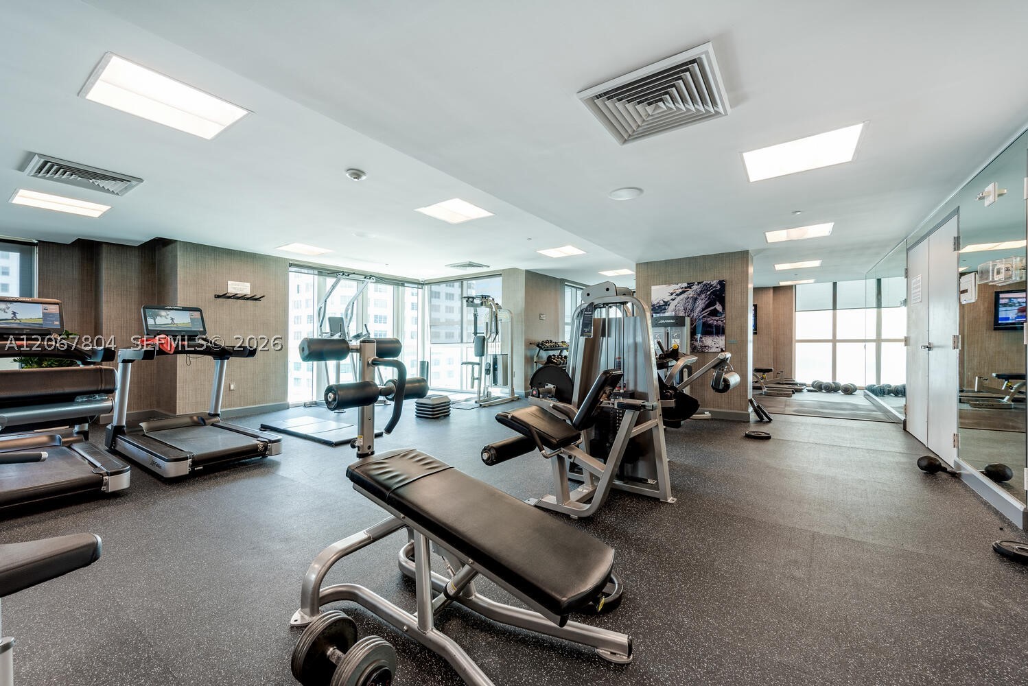 950 Brickell Bay Dr #2208, Miami FL 33131