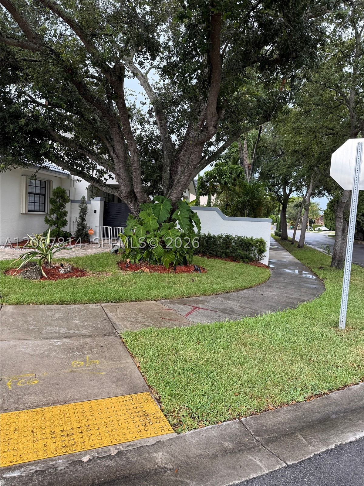 15158 NW 89th Ave, Miami Lakes FL 33018