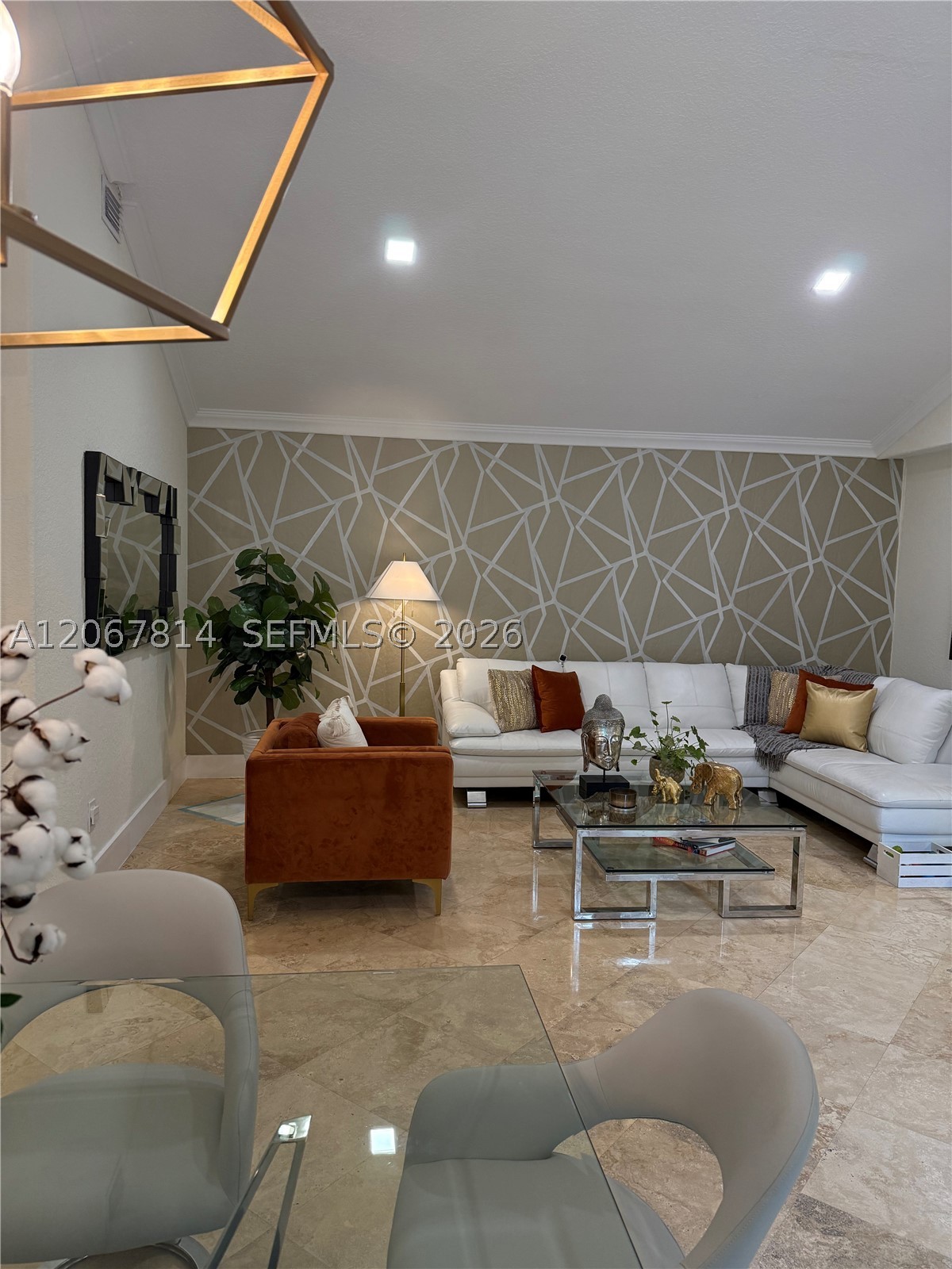 15158 NW 89th Ave, Miami Lakes FL 33018