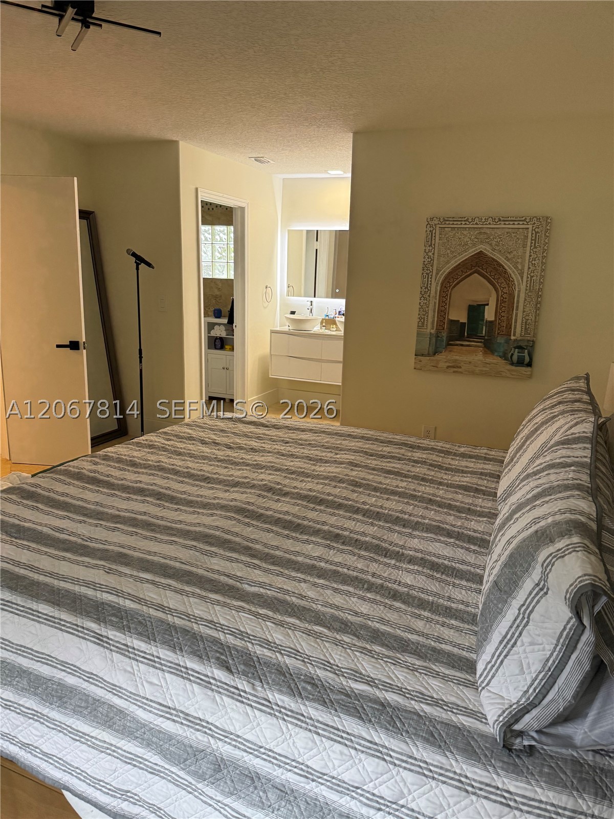 15158 NW 89th Ave, Miami Lakes FL 33018