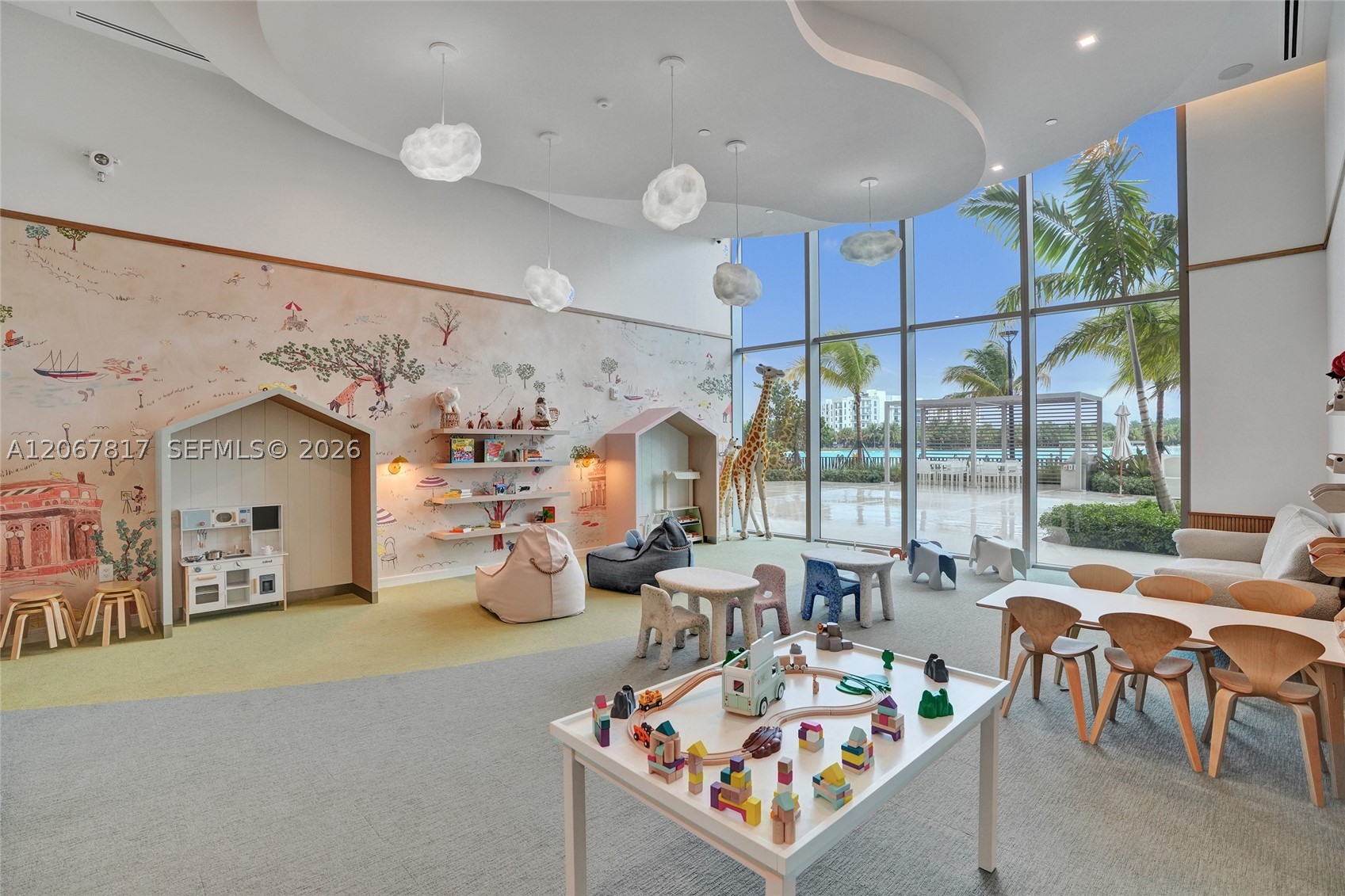 2411 Laguna Cir #1805, North Miami FL 33181
