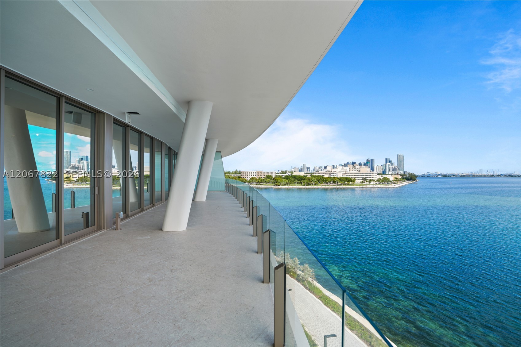 5 GROVE ISLE DR #M502, Miami FL 33133