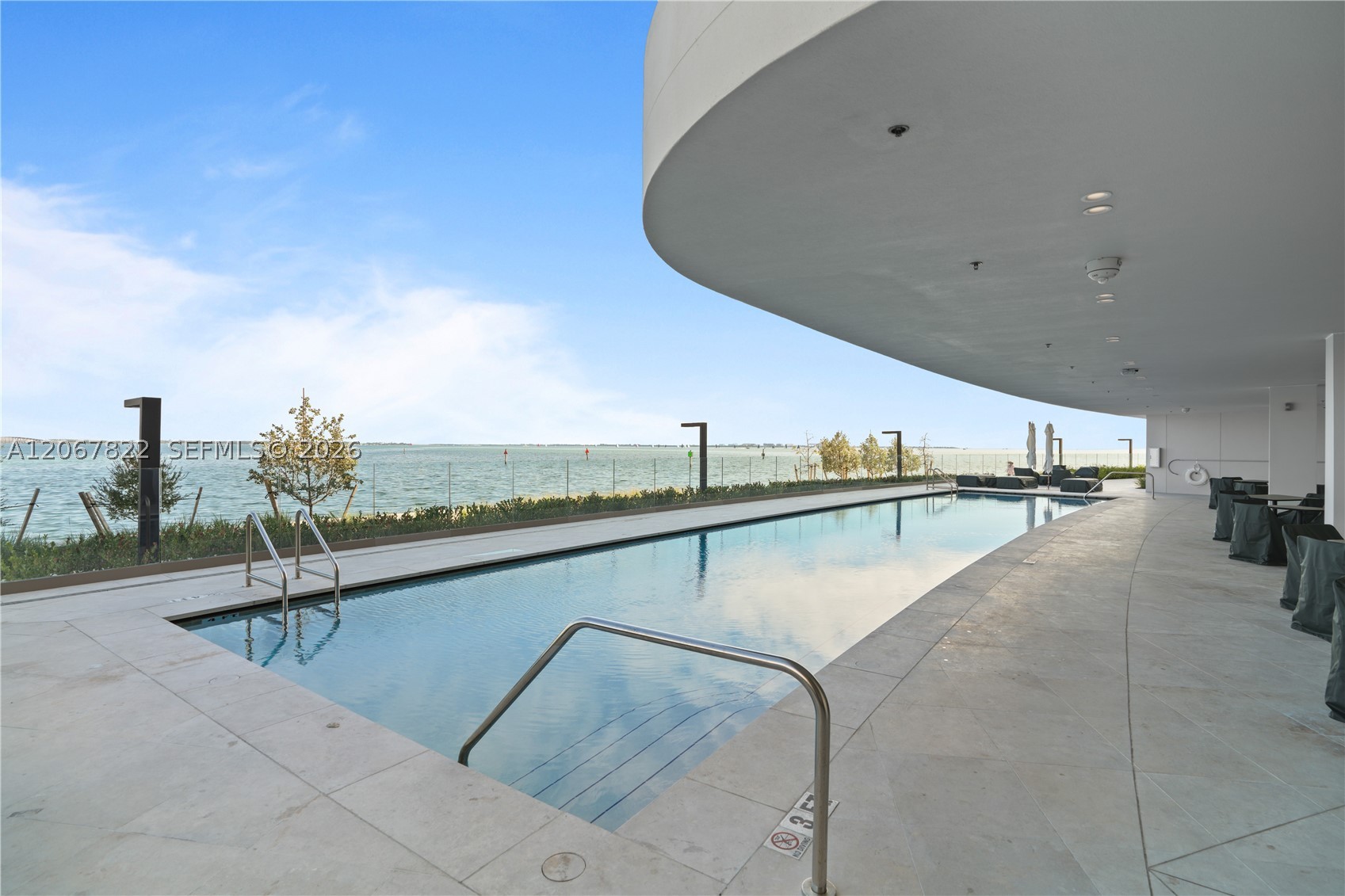 5 GROVE ISLE DR #M502, Miami FL 33133