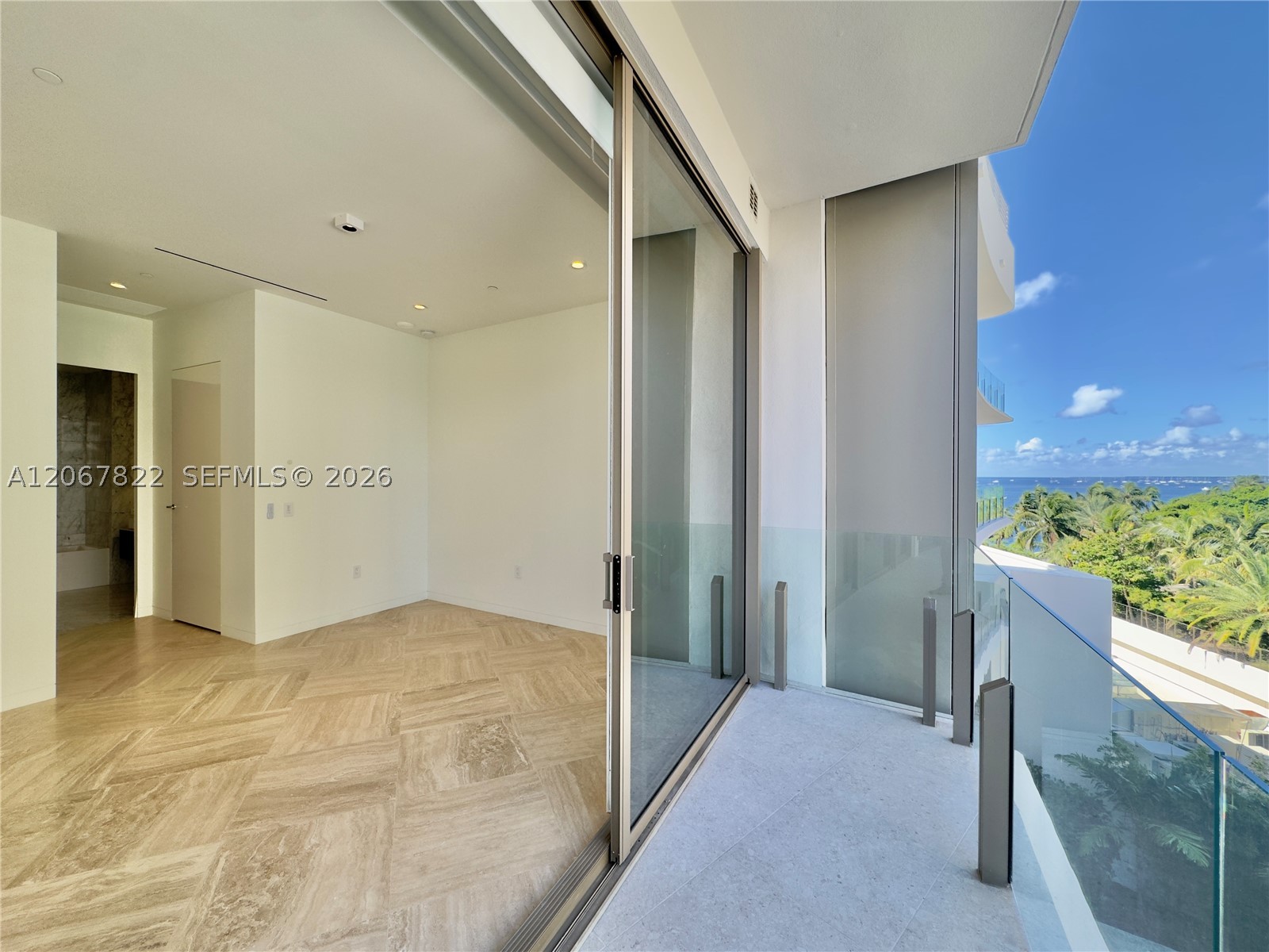 5 GROVE ISLE DR #M502, Miami FL 33133