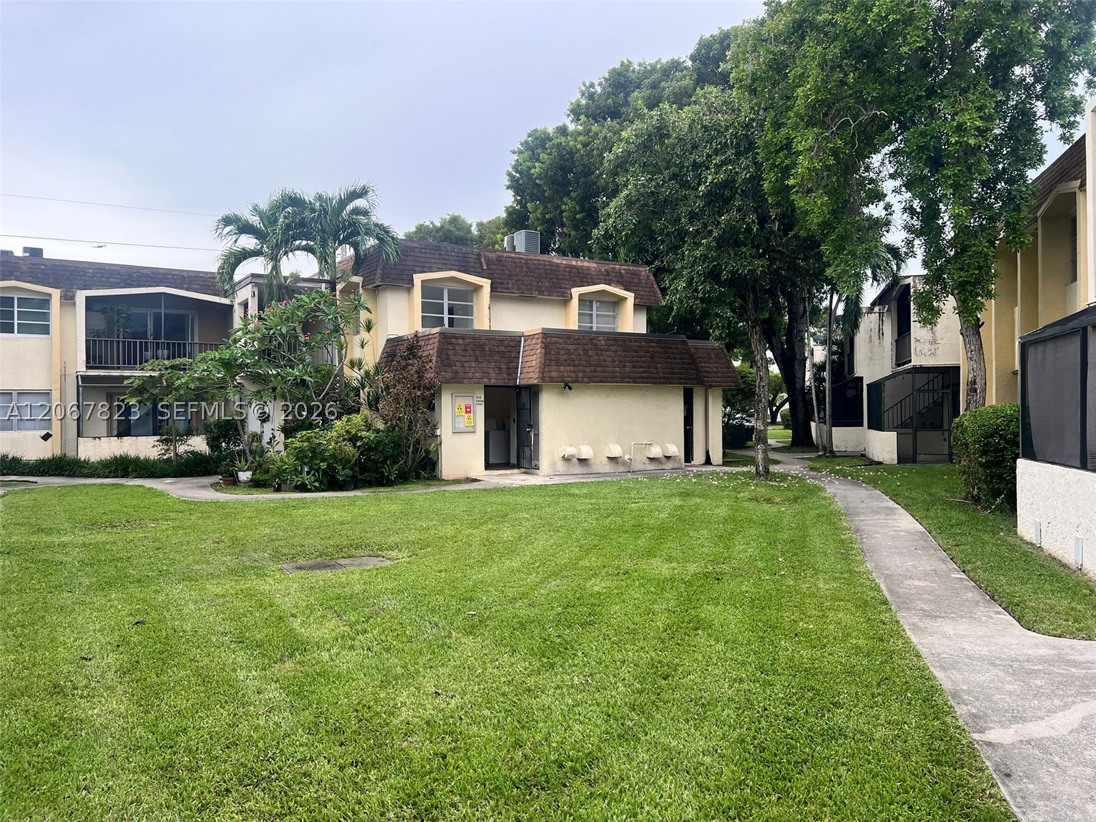 7825 Miller Dr #C211, Miami FL 33155