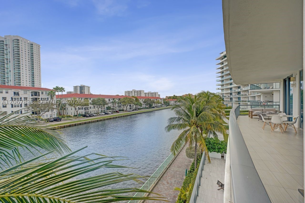 3300 NE 188th St #210, Aventura FL 33180