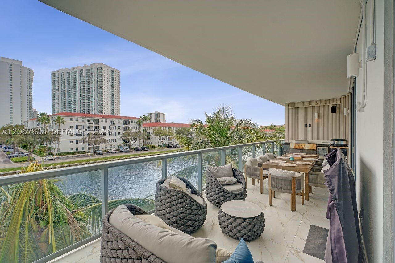 3300 NE 188th St #210, Aventura FL 33180