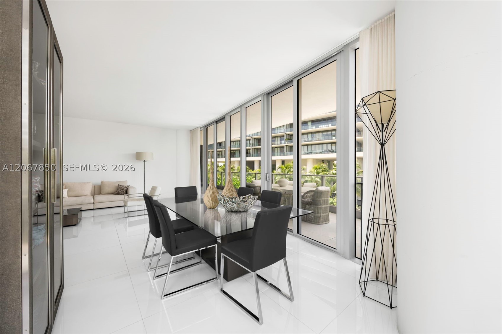 801 S Pointe Dr #301, Miami Beach FL 33139