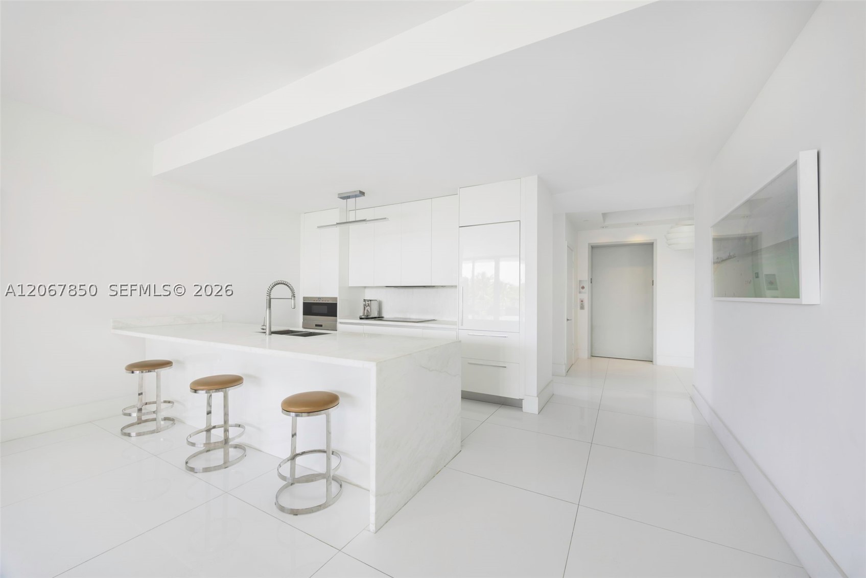801 S Pointe Dr #301, Miami Beach FL 33139