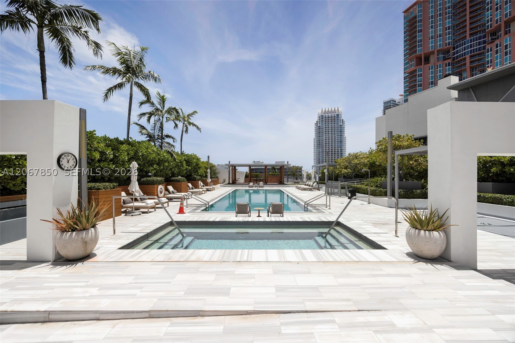 801 S Pointe Dr #301, Miami Beach FL 33139