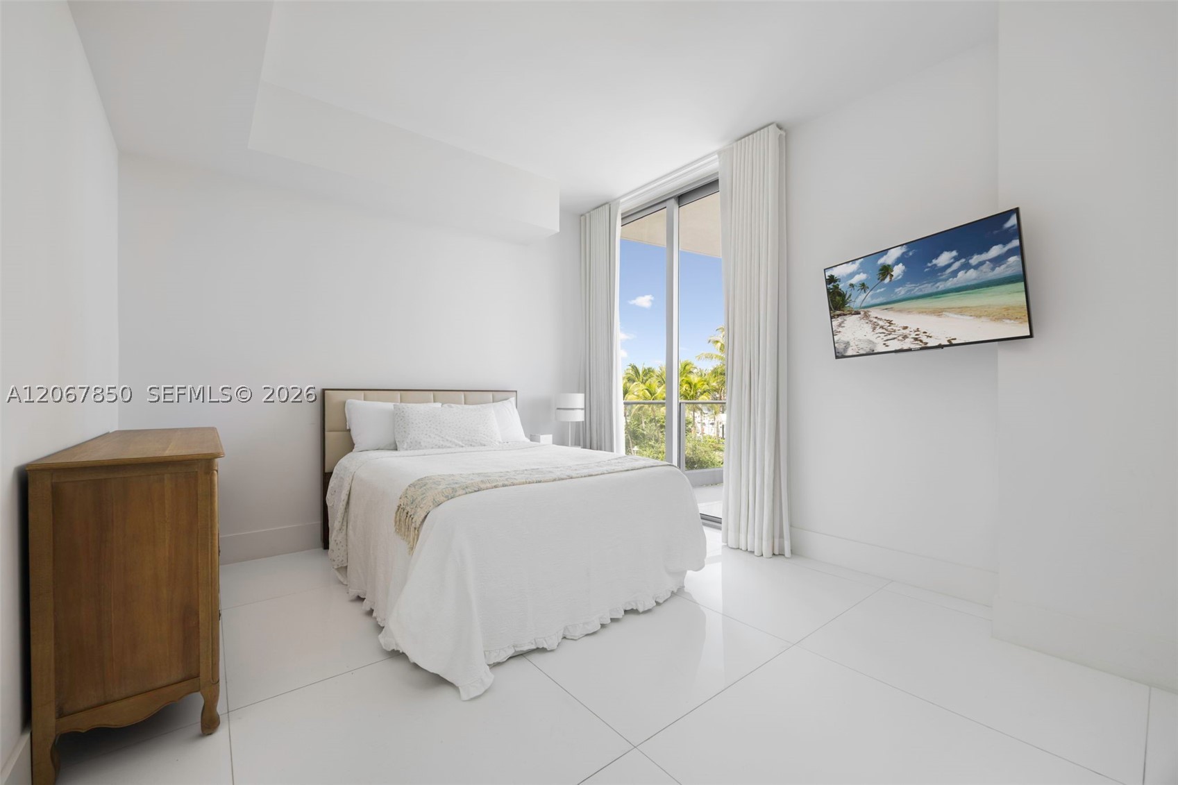 801 S Pointe Dr #301, Miami Beach FL 33139
