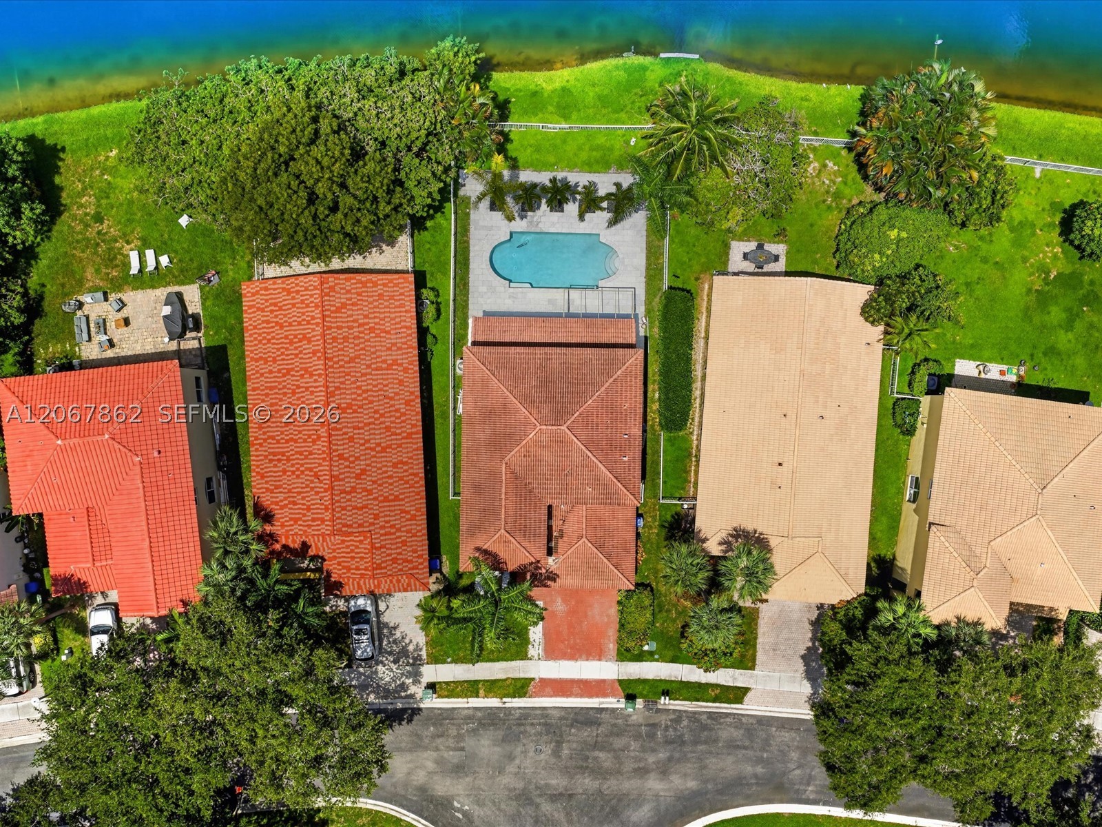 1800 NW 78th Ave, Pembroke Pines FL 33024