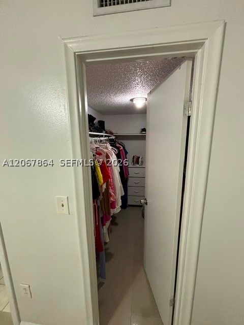 10000 NW 80th Ct #2337, Hialeah Gardens FL 33016