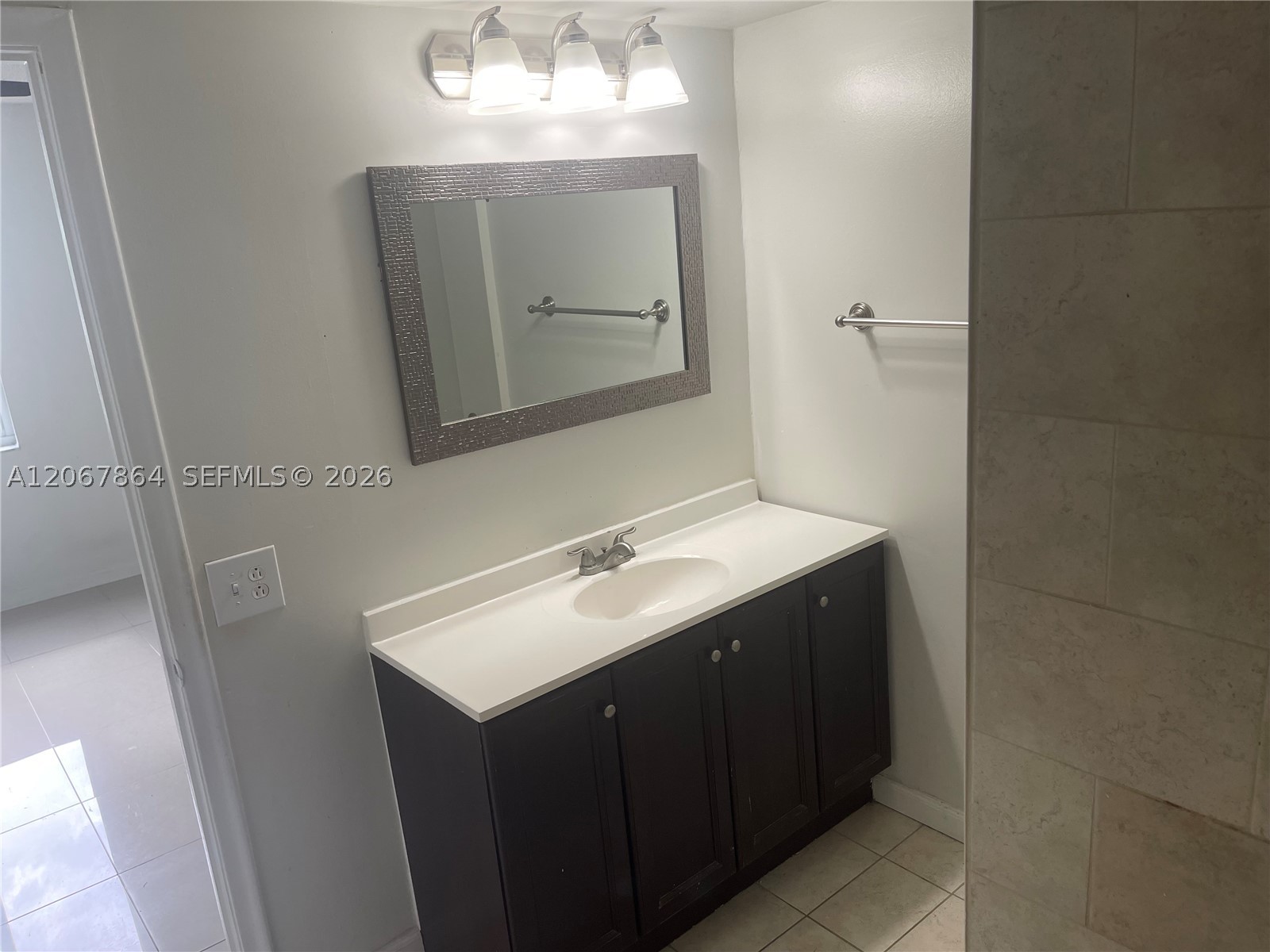 10000 NW 80th Ct #2337, Hialeah Gardens FL 33016
