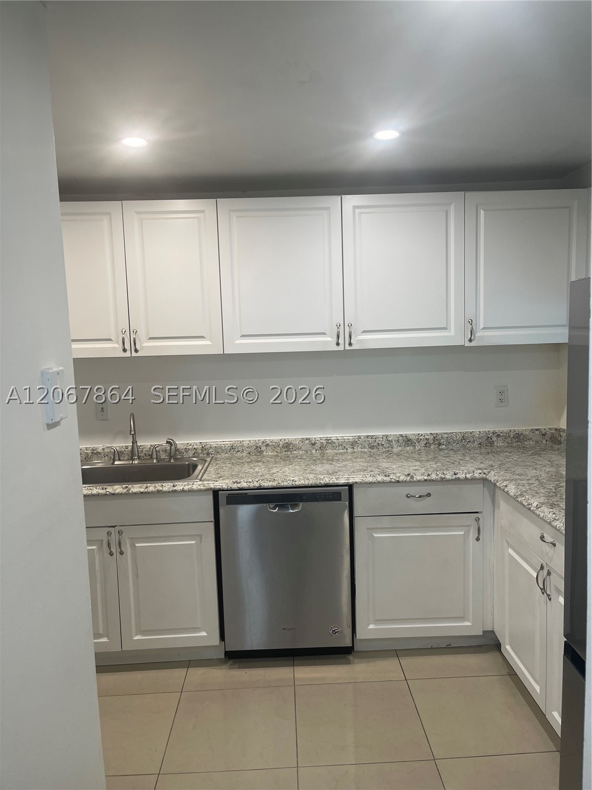 10000 NW 80th Ct #2337, Hialeah Gardens FL 33016