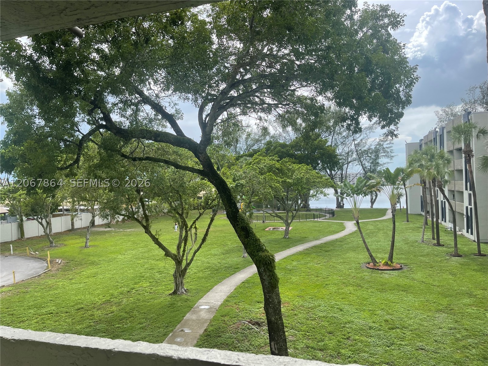 10000 NW 80th Ct #2337, Hialeah Gardens FL 33016