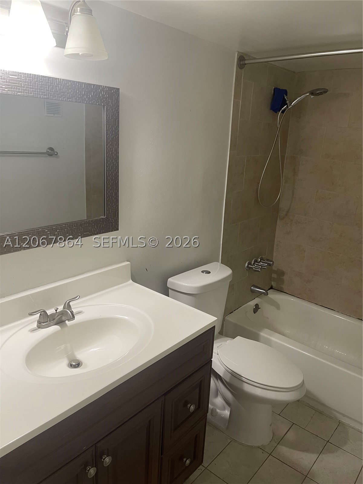 10000 NW 80th Ct #2337, Hialeah Gardens FL 33016