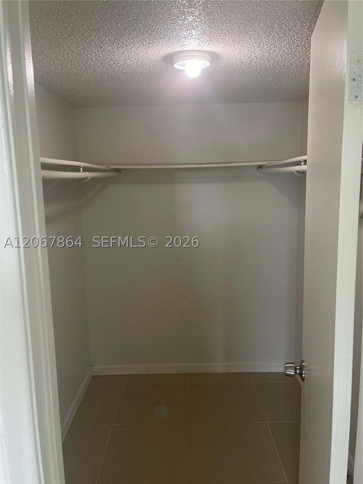 10000 NW 80th Ct #2337, Hialeah Gardens FL 33016