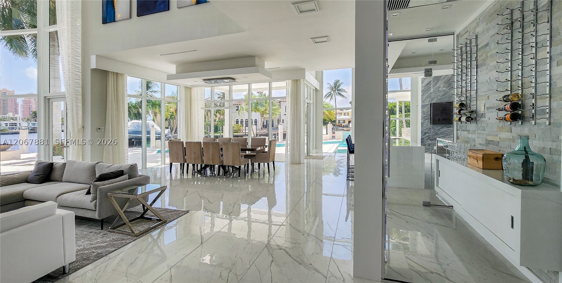 2890 NE 28th St, Fort Lauderdale FL 33306
