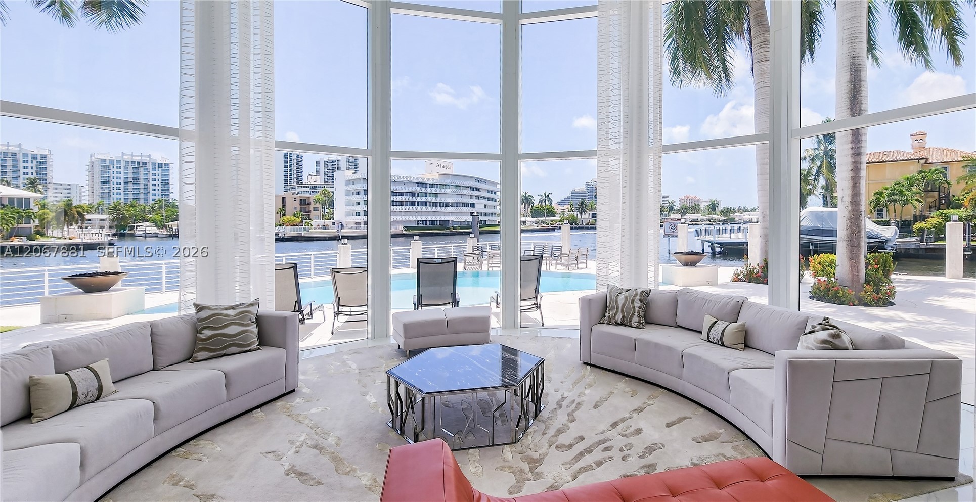 2890 NE 28th St, Fort Lauderdale FL 33306
