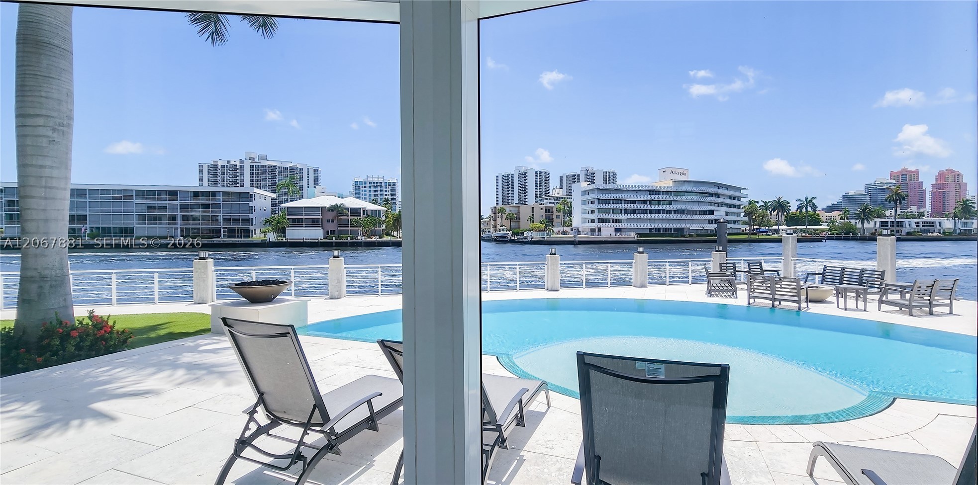 2890 NE 28th St, Fort Lauderdale FL 33306
