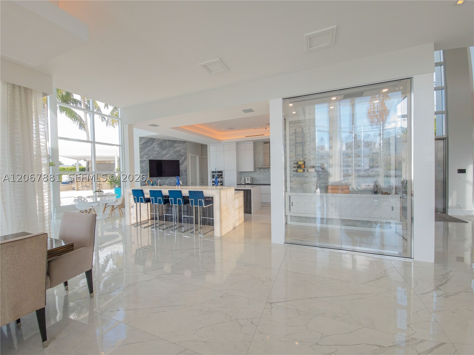 2890 NE 28th St, Fort Lauderdale FL 33306