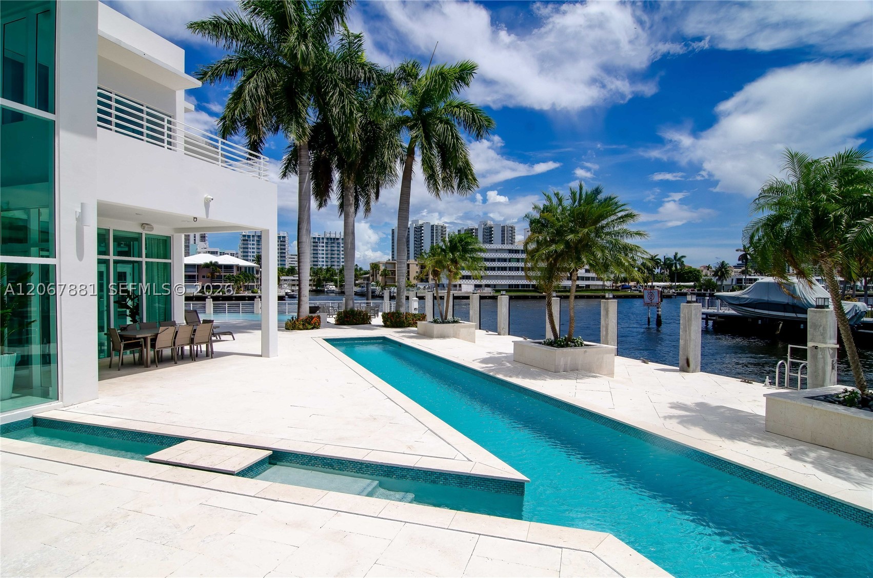 2890 NE 28th St, Fort Lauderdale FL 33306