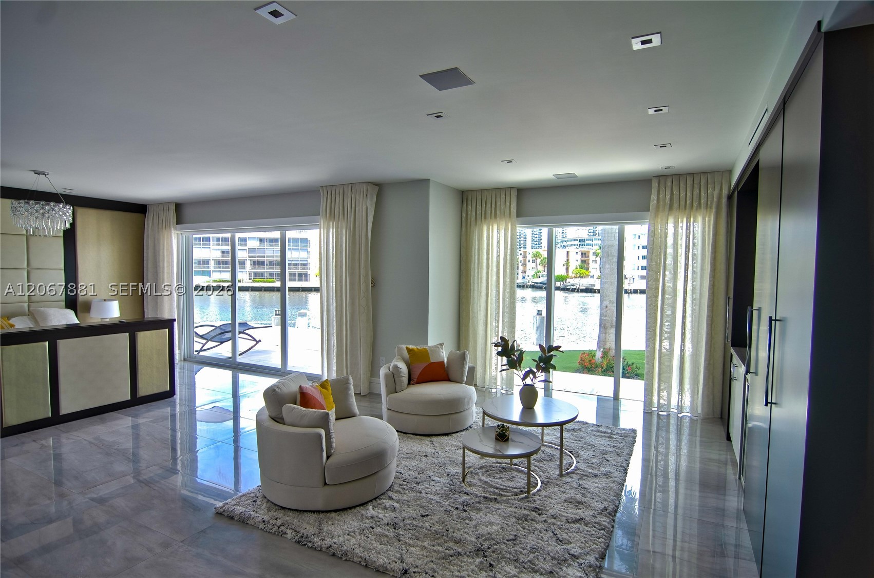 2890 NE 28th St, Fort Lauderdale FL 33306