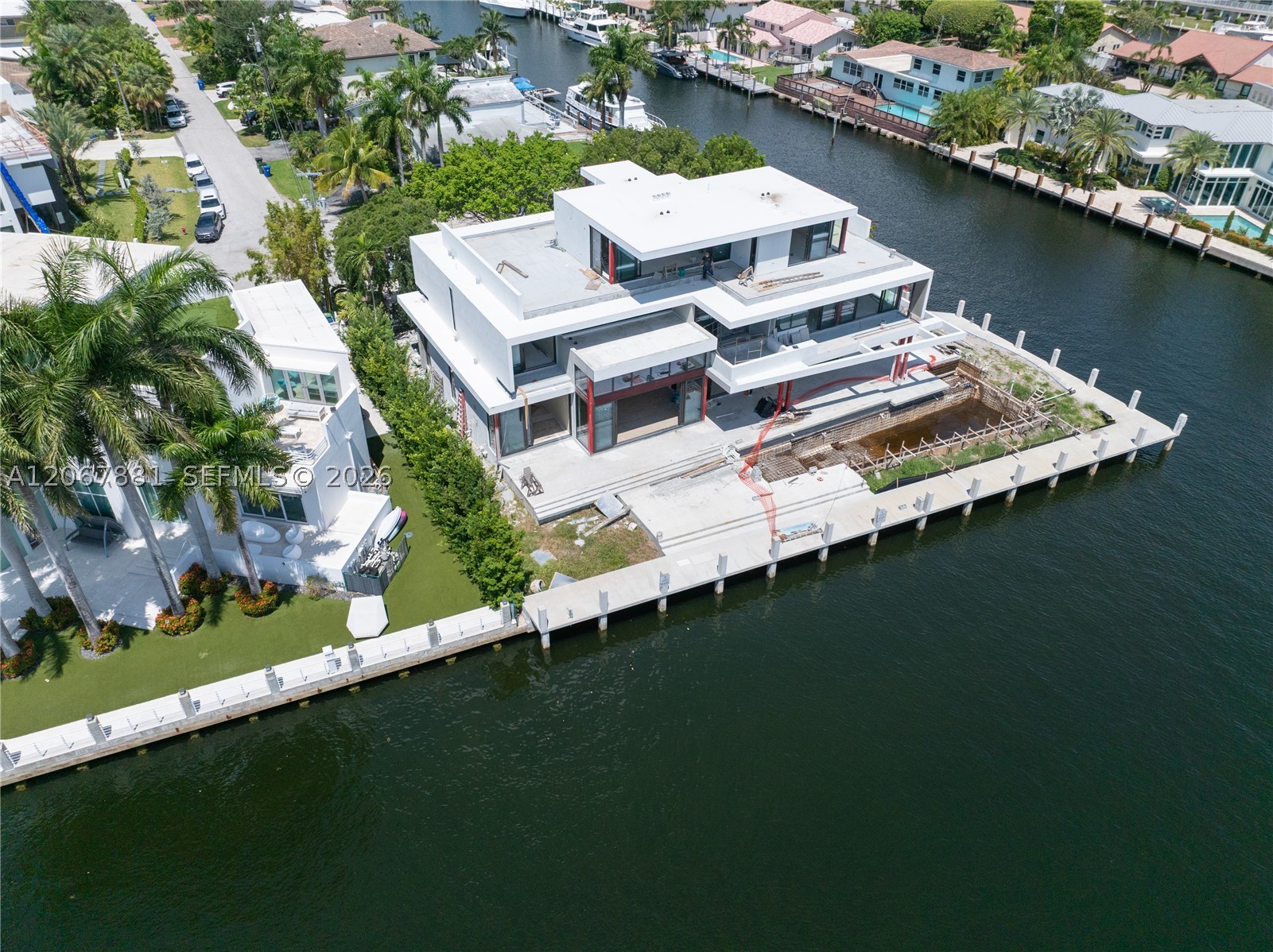 2890 NE 28th St, Fort Lauderdale FL 33306
