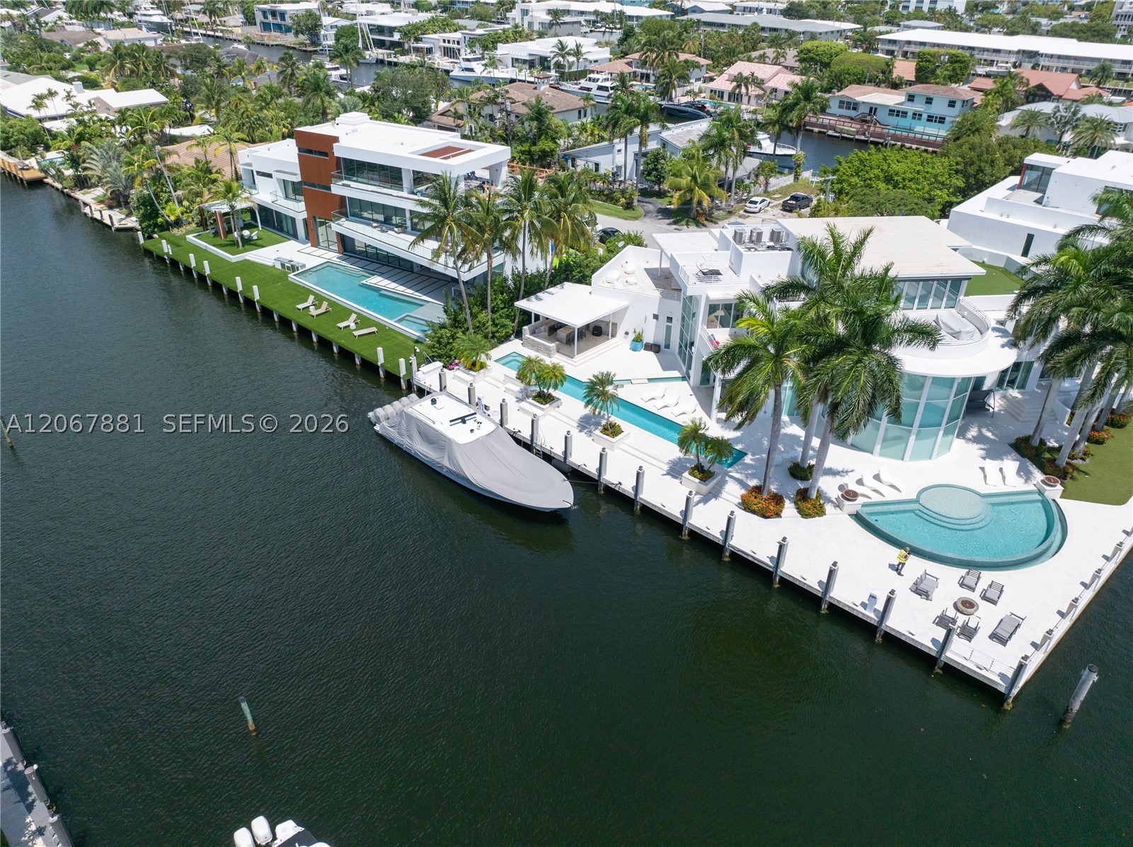 2890 NE 28th St, Fort Lauderdale FL 33306