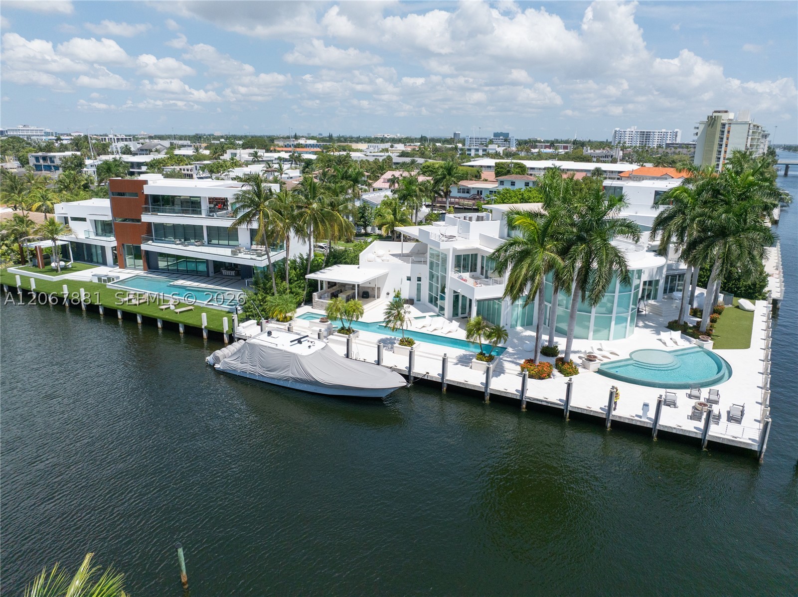 2890 NE 28th St, Fort Lauderdale FL 33306